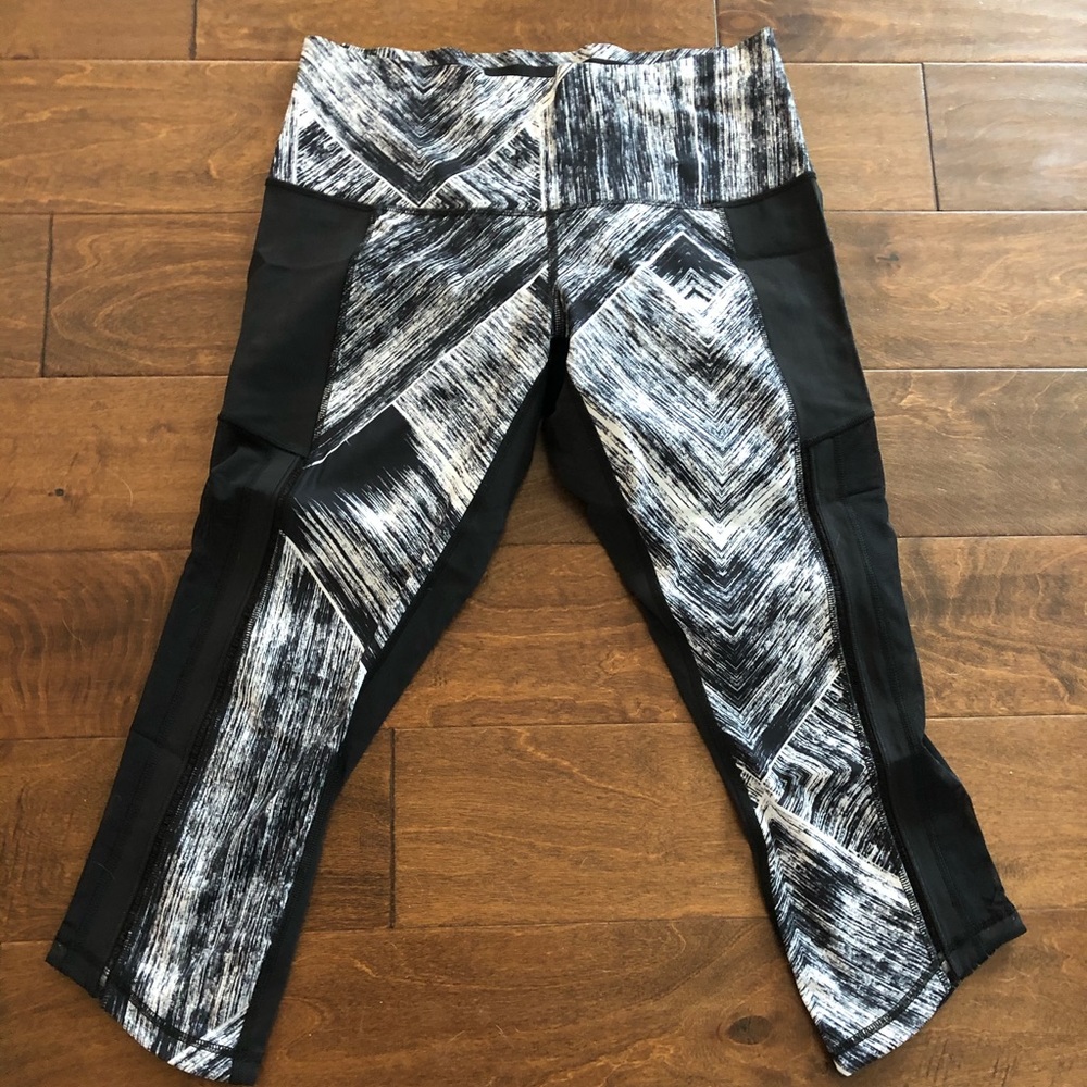 Lululemon crops